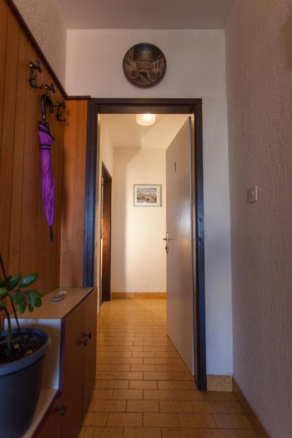 Apartman Budimir1 เซรส ภายนอก รูปภาพ