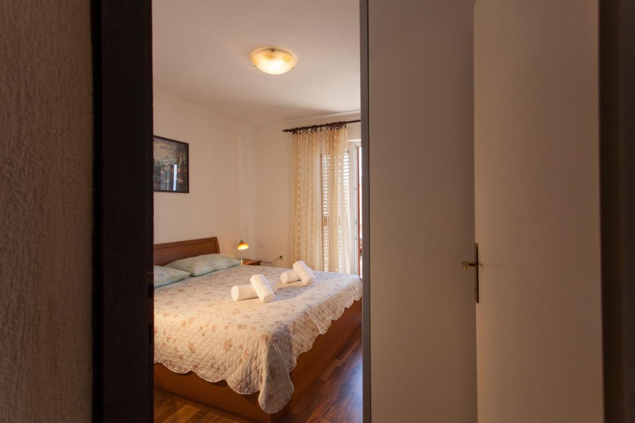 Apartman Budimir1 เซรส ภายนอก รูปภาพ