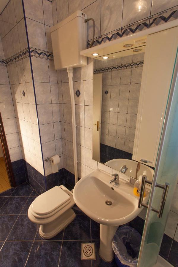 Apartman Budimir1 เซรส ภายนอก รูปภาพ